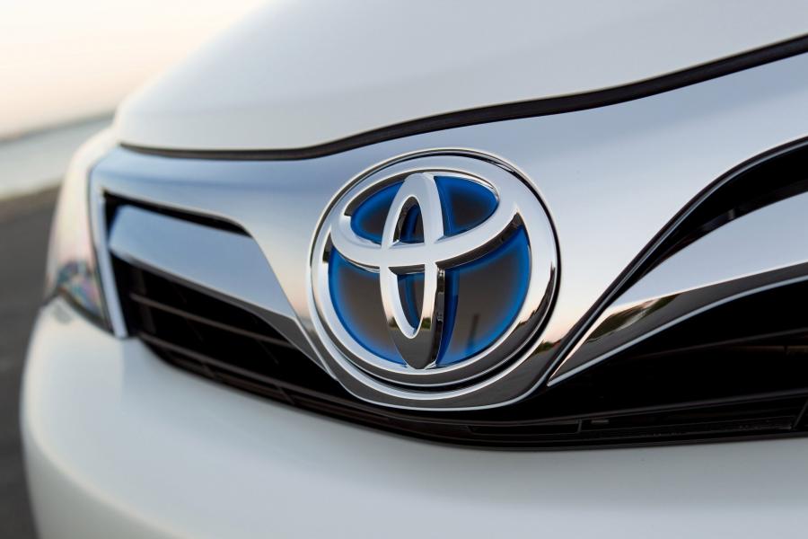  Toyota Camry Hybrid Trifecta 2012 года  (фото 3 из 14)